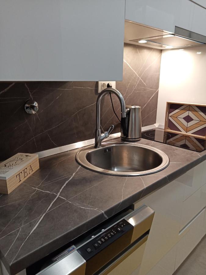 Apartman Bijela Белашница Экстерьер фото